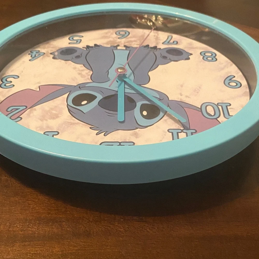 Disney Lilo & Stitch ~ Stitch Analog Wall Clock